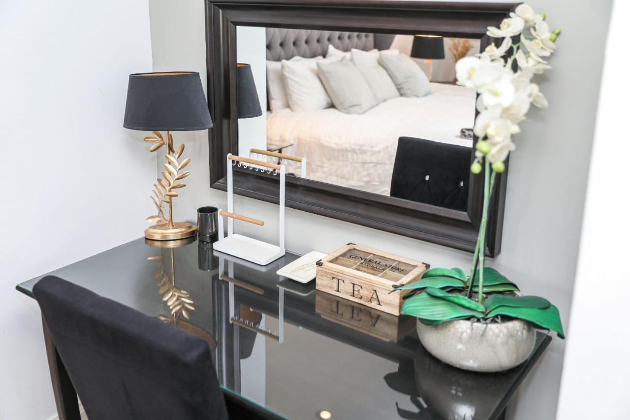 Luxury 3 Bed Royal Mile Apartment Edinburgh Luaran gambar