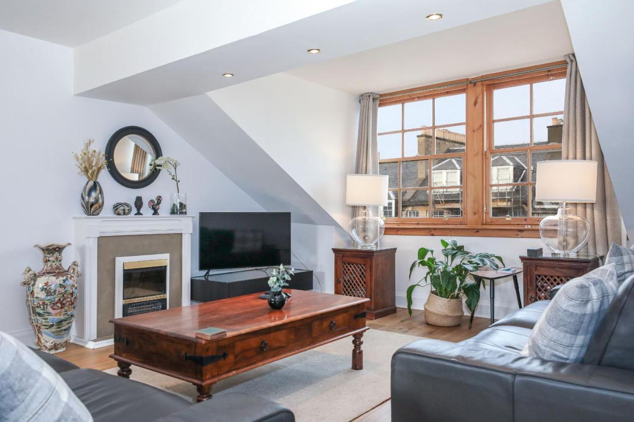 Luxury 3 Bed Royal Mile Apartment Edinburgh Luaran gambar